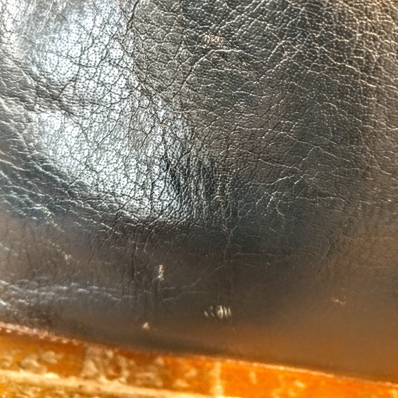 Vintage Brahmin Glazed Leather Crossbody - Picture 8 of 8